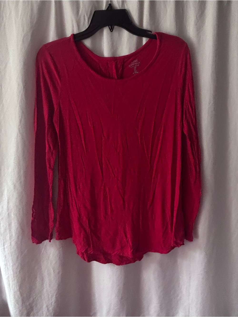 GAP Women’s Long Sleeve Crewneck Top - Red
